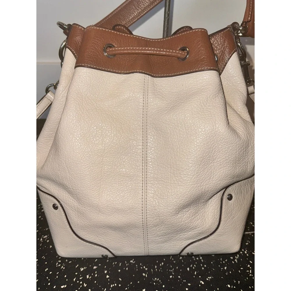 Coach Pebbled Leather Drawstring Bucket Bag Cream Tan Silver Tone Hardware - Picture 7 of 14